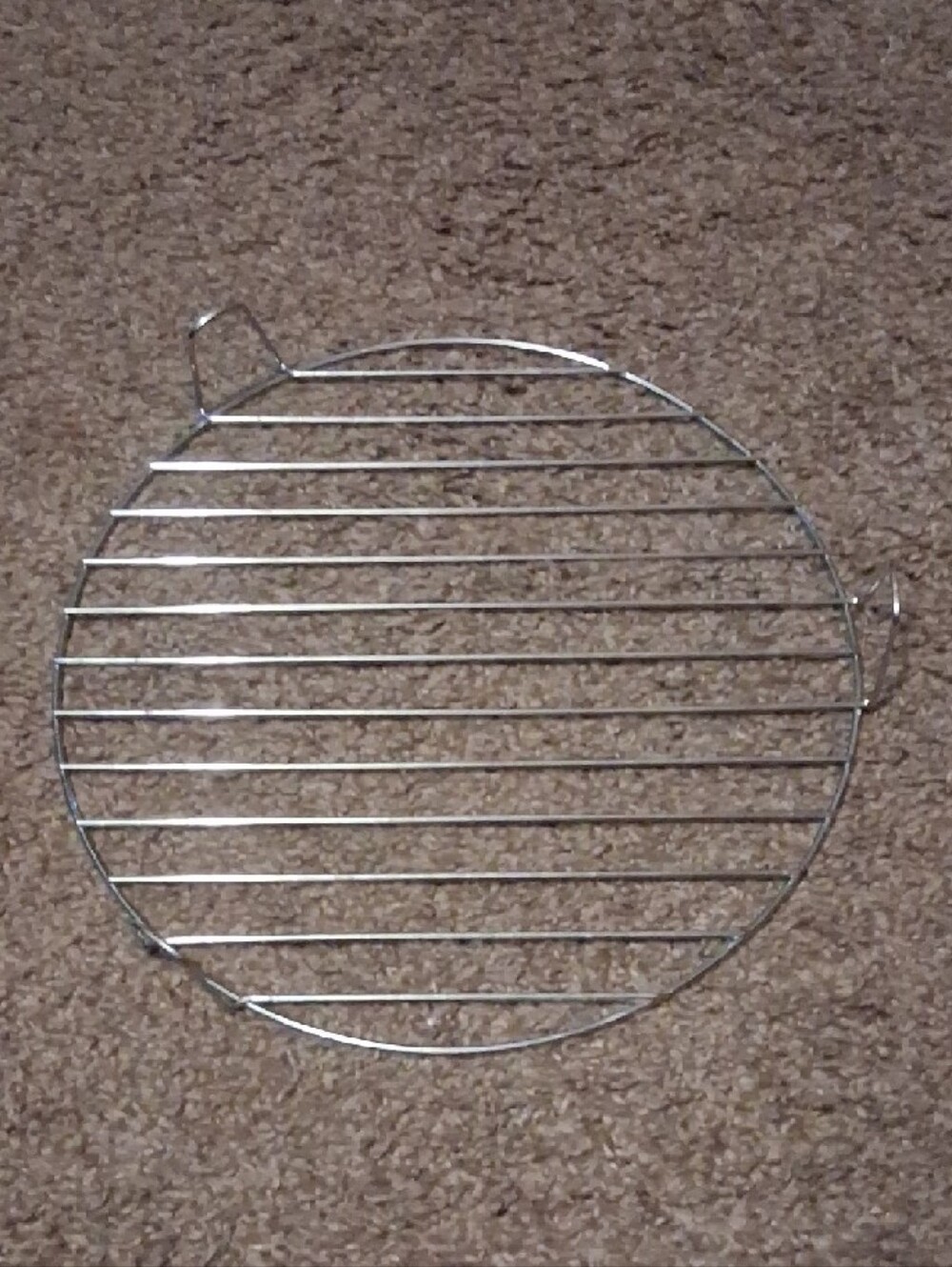 Round 11 Inch Wire Cooling/Grill Rack - Picture 3 of 3